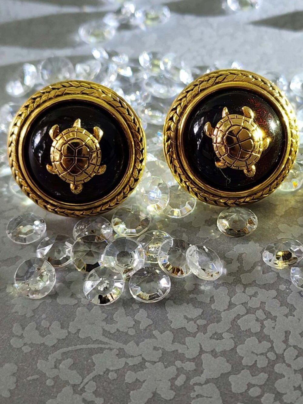 Joan Rivers Black Onyx Turtle Earrings Gold Tone Vintage Clip On Signed